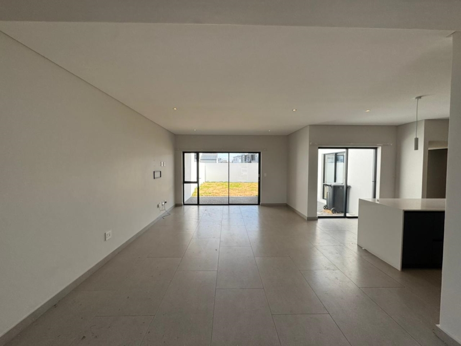 4 Bedroom Property for Sale in Sandown Western Cape